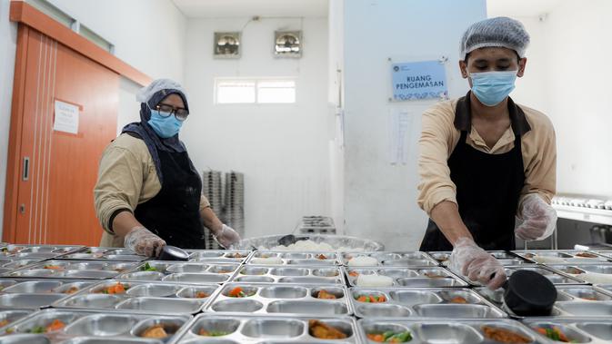 BGN: Semua Guru, Tenaga Kebersihan hingga Staf TU Harus Dapat MBG pada 2026