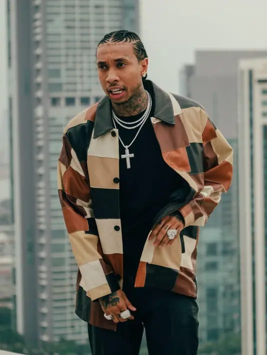 "Aku tak pernah berkata soal anak atau keluarga orang lain yang menyindir keterlibatanku, dan aku takkan pernah melakukannya," tulis Tyga. (instagram/kinggoldchains)