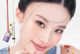 Intip rahasia tampil cantik selama silaturahmi sepanjang hari dengan lipstik yang ringan (Somethinc)