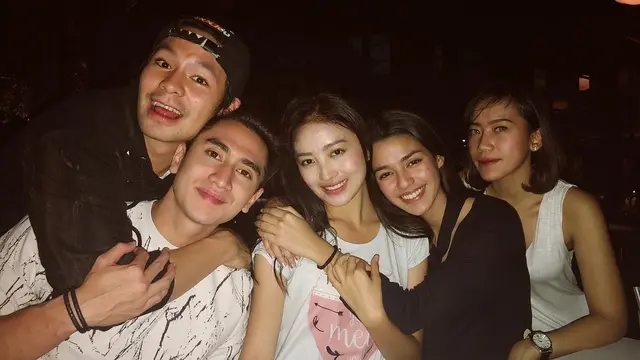 6 Potret Kebersamaan Natasha Wilona dan Susan Sameh, Bak Kakak Adik