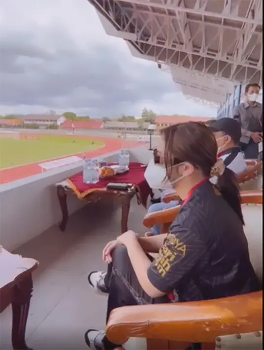 Prilly Latuconsina (Instagram/prillylatuconsina96)