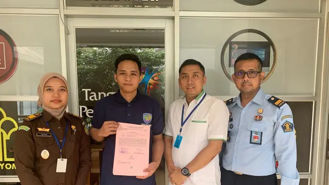 Richard Eliezer Pudihang Lumiu alias Bharada E resmi dipenjara di Lapas Salemba, Jakarta Selatan.
