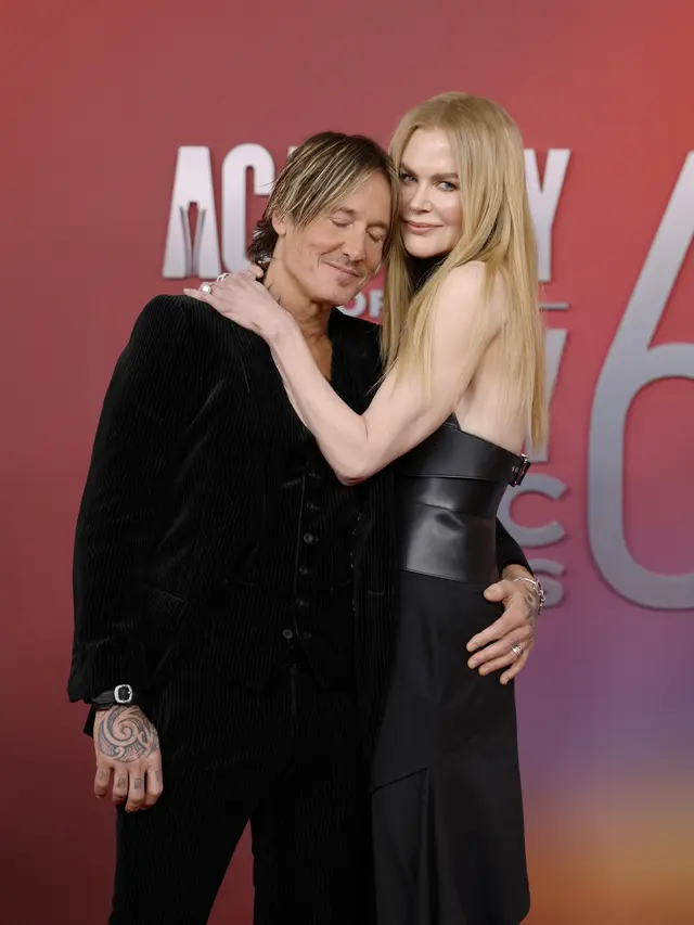 Nicole Kidman dan Keith Urban dalam Academy of Country Music Awards 2025. (Jason Kempin / GETTY IMAGES NORTH AMERICA / Getty Images via AFP)