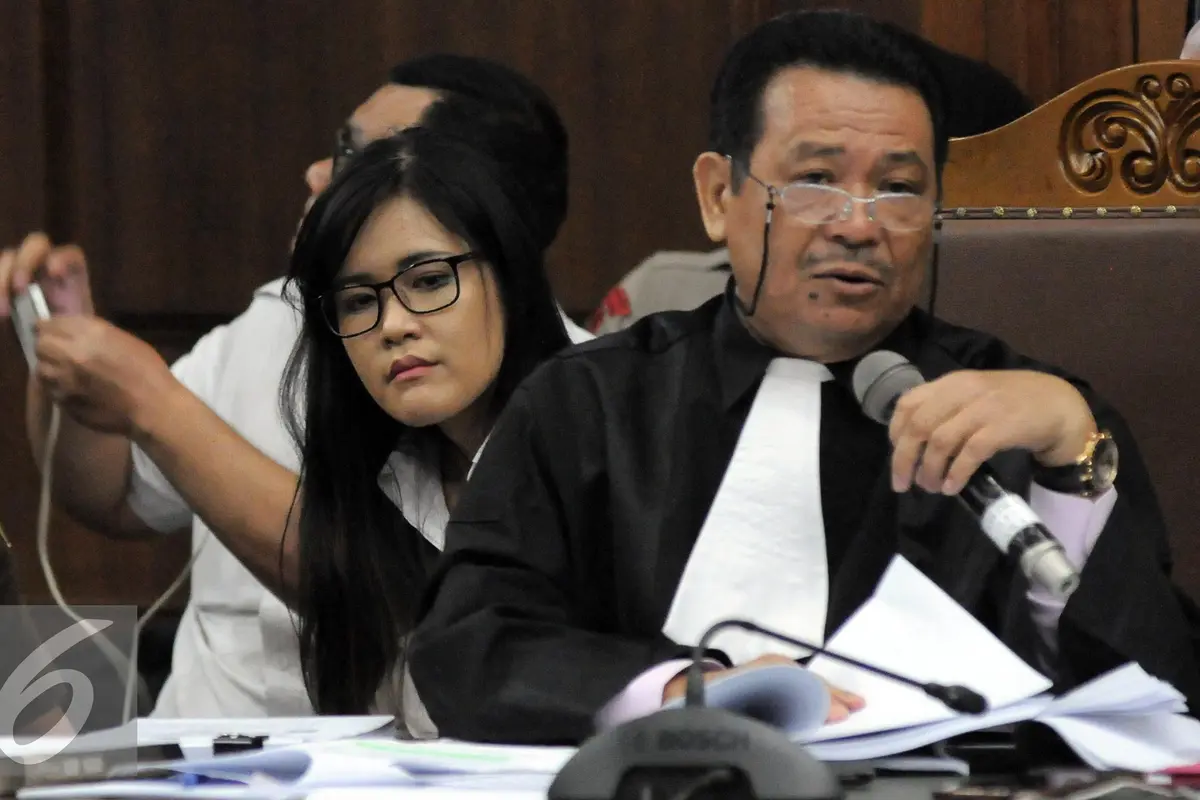 20160926- Jessica Kumala Wongso Berkacamata-Jakarta- Helmi Afandi