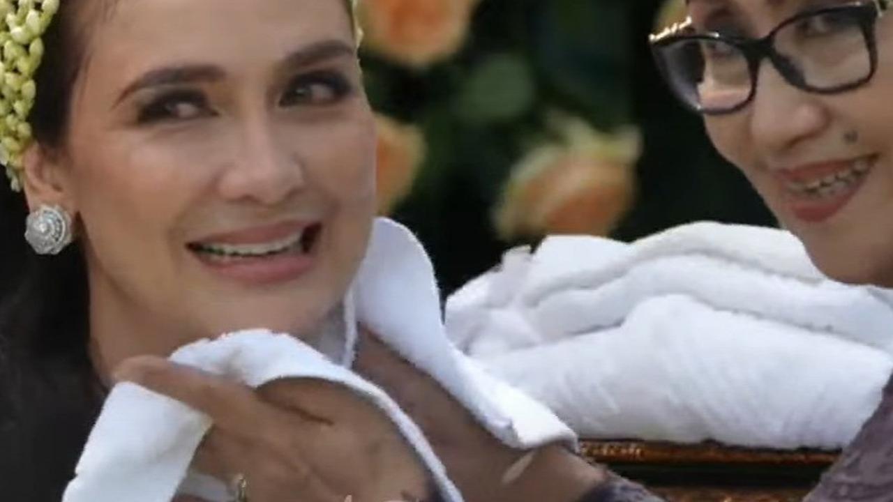 Aura Cantik Natural Luna Maya Terpancar Usai Siraman Jelang Hari Pernikahan