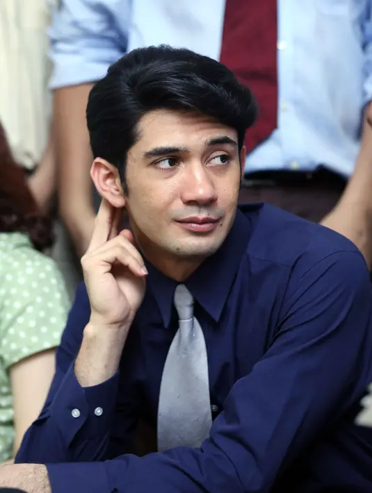 Reza menjatuhkan pilihannya pada artis cantik Chelsea Islan. (Nurwahyunan/Bintang.com)