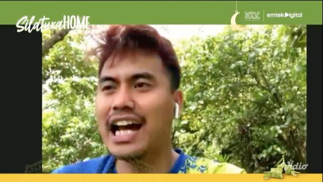 Berita video obrolan dengan Tontowi Ahmad di Silaturahome yang juga mengungkapkan hubungan "pacaran" dengan Liliyana Natsir yang sempat gersang. Apa yang dimaksud Owi?
