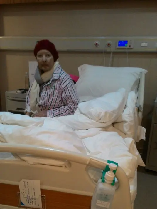 Menurut rencana, Yana Zein akan kembali menjalani pengobatan di China pada Juni atau Juli mendatang. Meski demikian, ia juga masih konsumsi obat kemo, obat memperbaiki liver, ginjal. (dok. Pribadi)