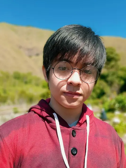 (Instagram/anggayunandareal16)