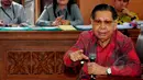 Pakar hukum pidana Yahya Harahap menjadi saksi pada sidang lanjutan praperadilan Mantan Menag Suryadharma Ali (SDA) di Pengadilan Negeri Jakarta Selatan (PN Jaksel), Senin (6/4/2015). (Liputan6.com/Yoppy Renato)