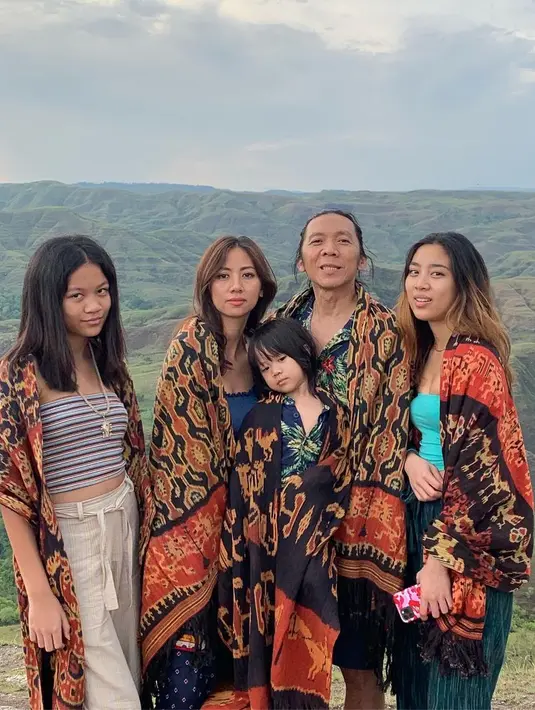 Bimbim Slank dan Reny Setiawati (Instagram/realmemi)