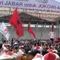 Capres nomor urut 01 Joko Widodo atau Jokowi saat kampanye akbar di Karawang, Jawa Barat. (Liputan6.com/ Abramena)