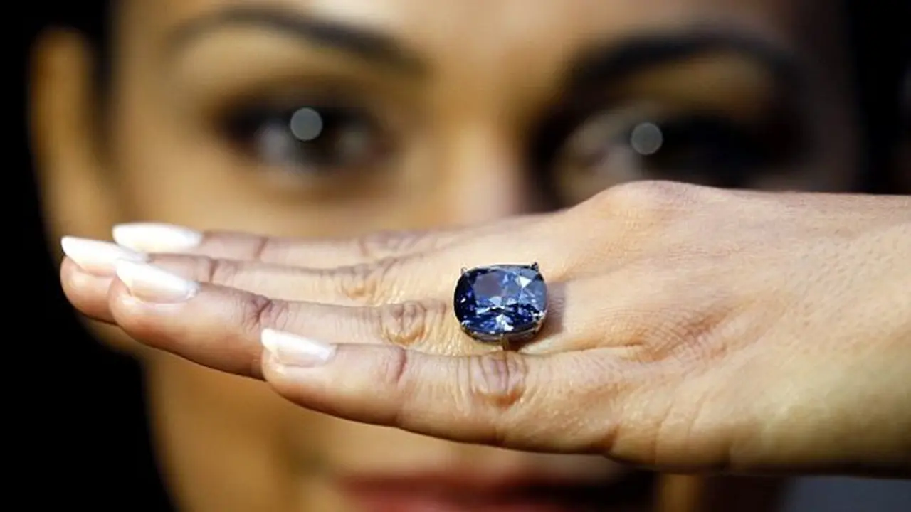 Keelokan Blue Moon Diamond