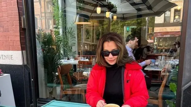 Reza Artamevia saat ini sedang liburan di New York