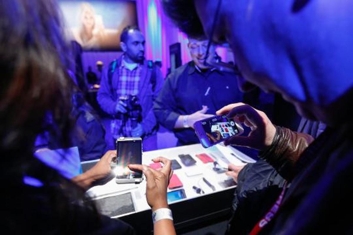 Dua handset anyar Blackberry 10