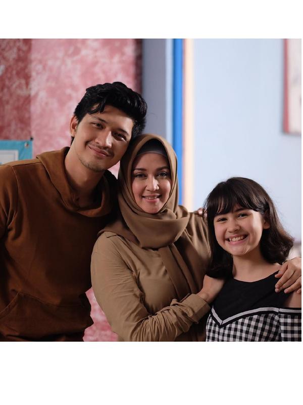 Aditya Zoni dan Pemain Cinta Karena Cinta (Sumber: Instagram/m/real_aditya1/