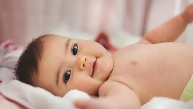 4. Hindari Memberi Makan Saat Bayi Gelisah