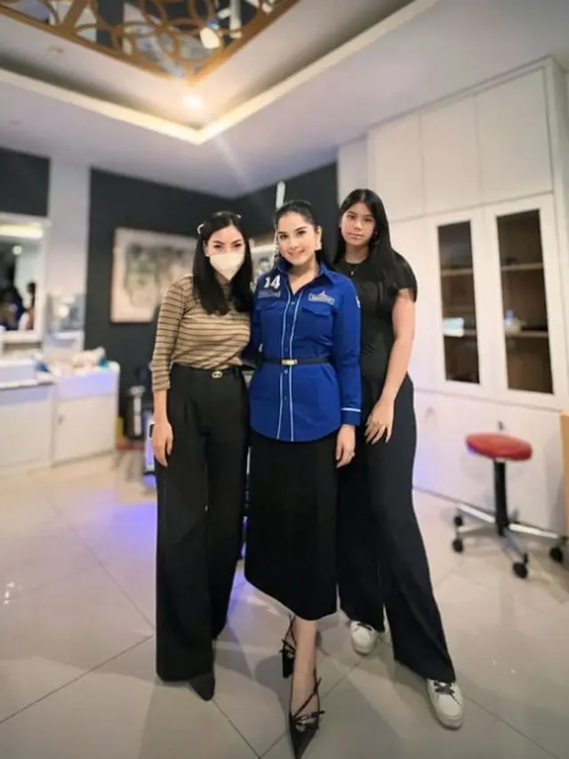 Gaya Formal Annisa Pohan di Ulang Tahun SBY, Tampil Mahal dengan Dompet Belt Hermes Rp28jutaan dan Tas Chanel Ratusan Juta