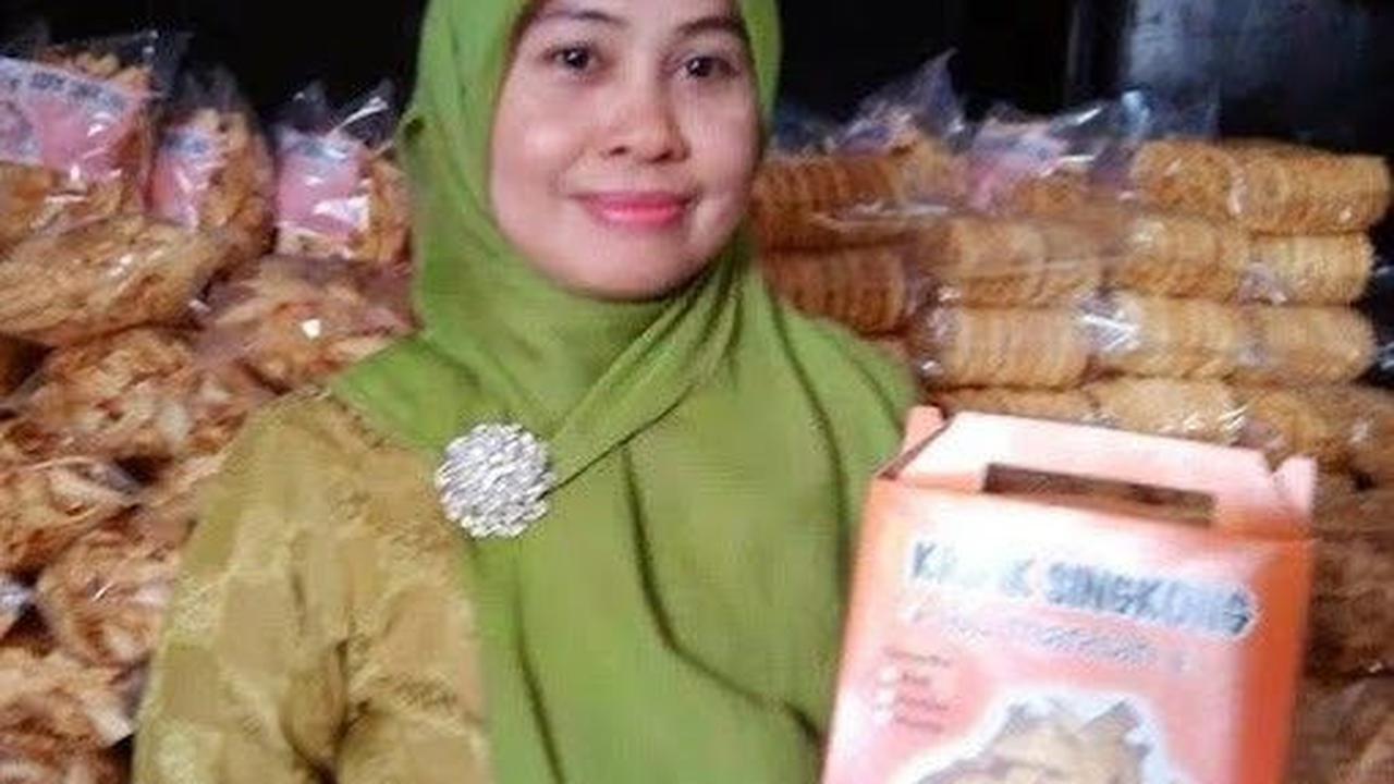 Mardiah bisa dibilang berbeda dari pelaku usaha lain. Sosoknya begitu sederhana dan menginspirasi bagi ibu-ibu tempat tinggalnya di Kelurahan Cipedak, Jakarta Selatan.