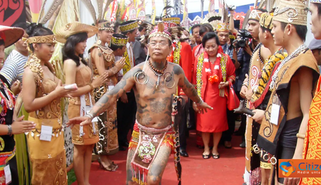 Citizen6, kalimantan: Pembukaan pekan Gawai Dayak 2011. (Pengirim: Devi Lahendra)