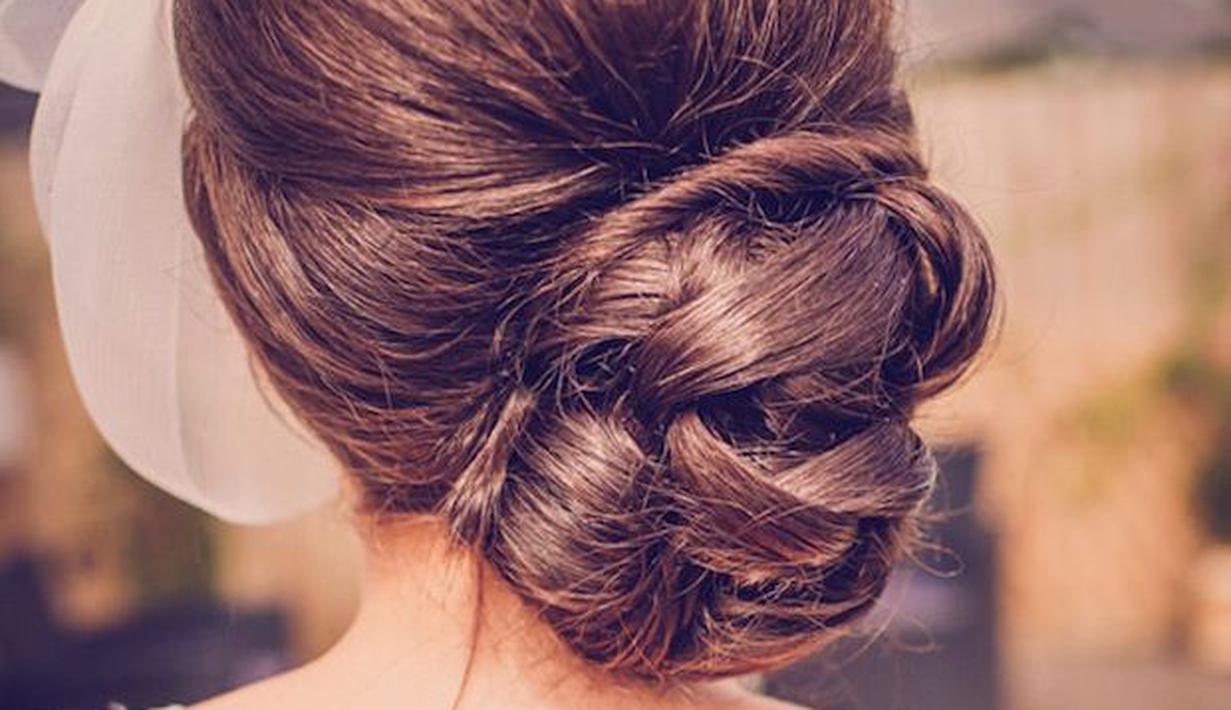 10 Inspirasi Sanggul Rambut Cantik Untuk Acara Resmi 