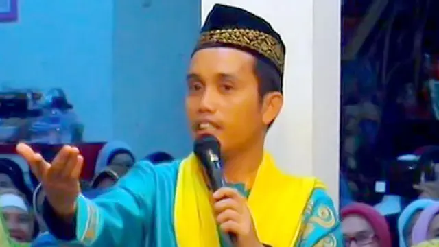 Jokowi Akan Pugar Makam Uje, Ibunda: Pagar Jangan Tinggi
