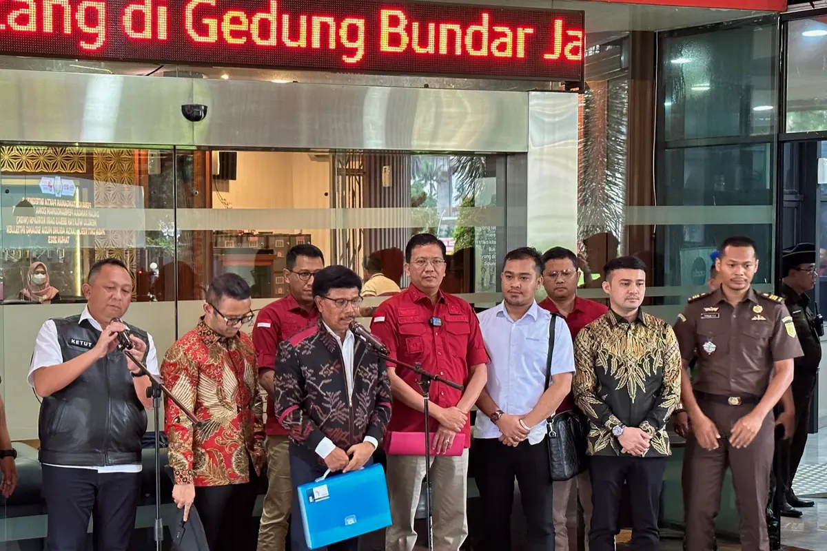 Kejaksaan Agung (Kejagung) kelar melakukan pemeriksaan kedua terhadap Menteri Komunikasi dan Informatika (Menkominfo) Johnny G Plate terkait kasus dugaan korupsi dalam penyediaan infrastruktur Base Transceiver Station (BTS) 4G