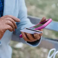 Ilustrasi proses persetujuan kartu kredit secara digital. (Sumber foto: Pexels.com).