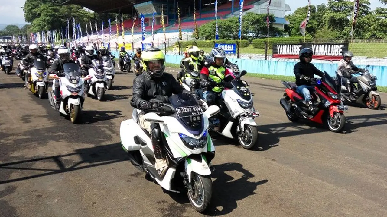 Ribuan Pengguna NMax Geruduk Sirkuit Sentul
