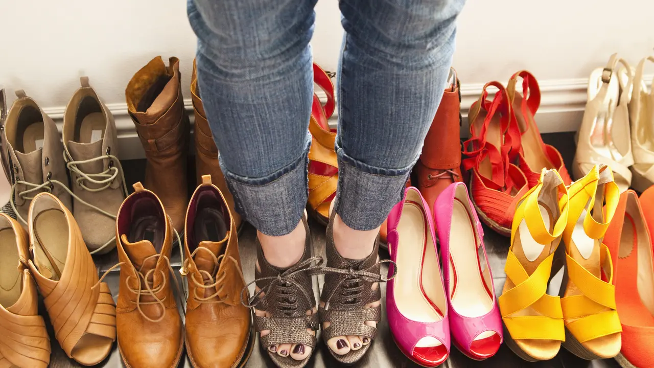 5 Sepatu Fashionable yang Bisa Kamu Andalkan Selain High Heels
