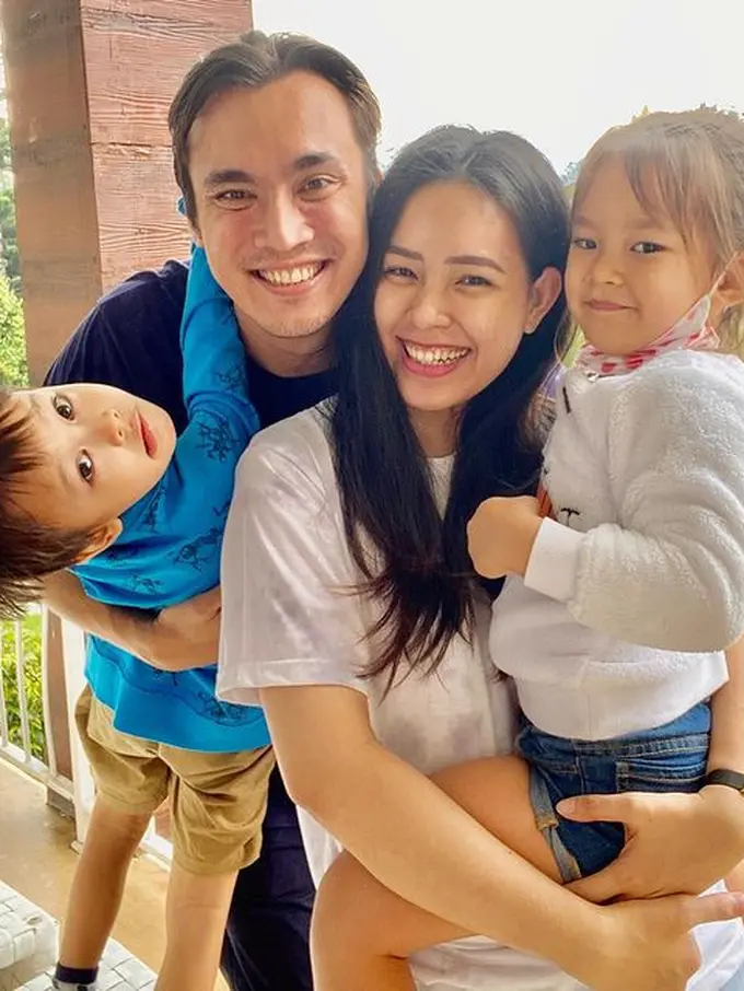 Rendy Kjaernett dan Lady Veronica Nayoan