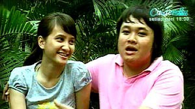 Cecep Bombom Cinlok Dengan Putri Dwiyanti Page 4 Showbiz Liputan6 Com