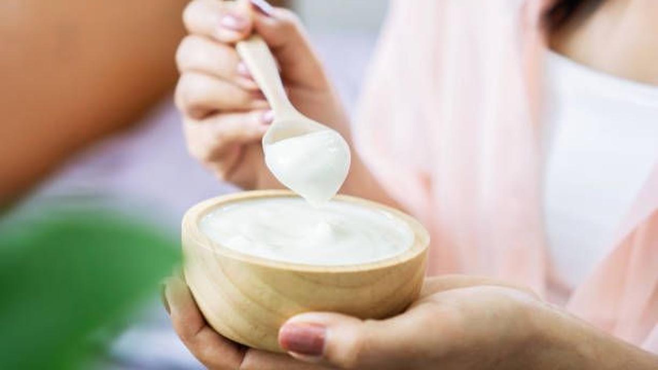 - Pilih yogurt yang Rendah Lemak dan Konsumsi dalam Batas Wajar