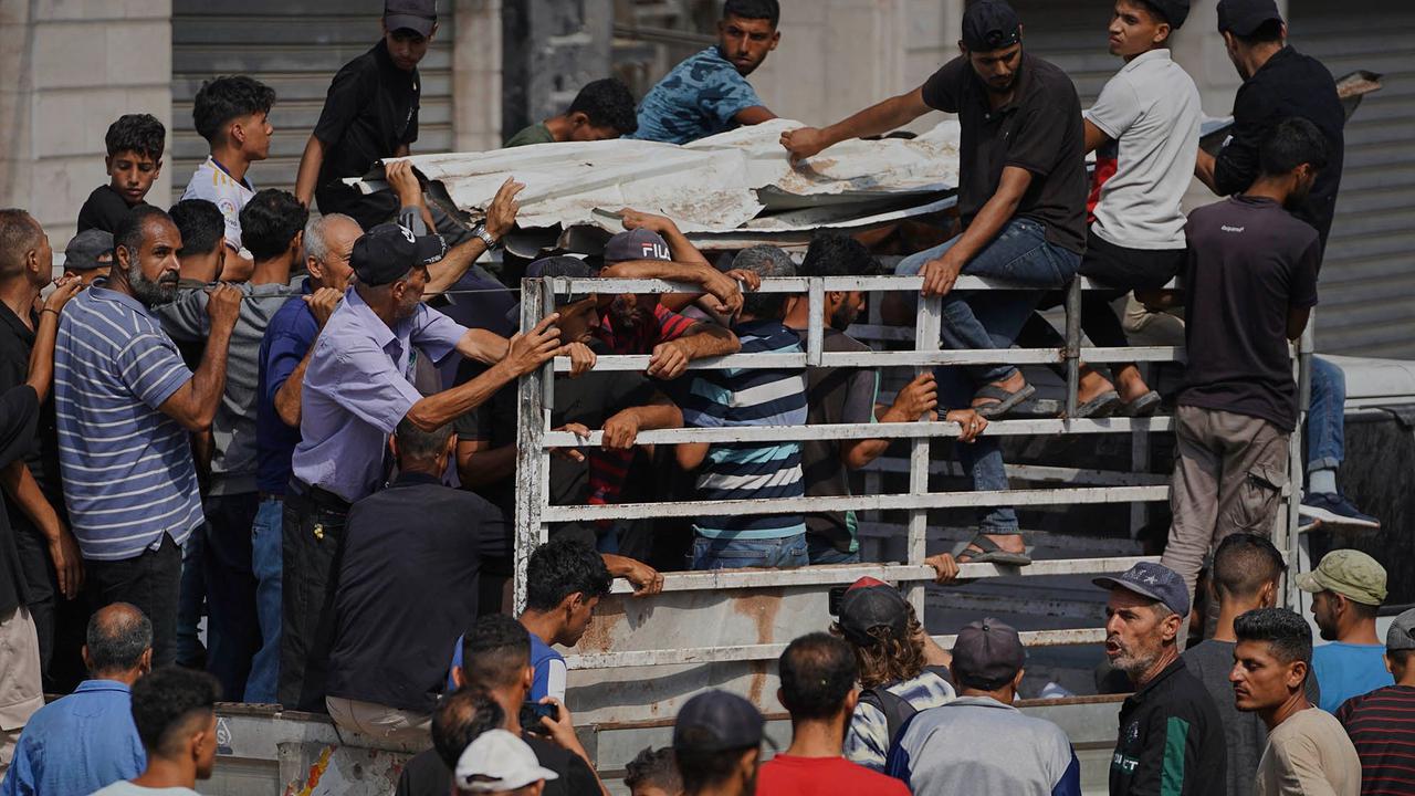 FOTO: Serangan Israel Terus Hantam Permukiman dan Tenda Pengungsi di Gaza, 12 Warga Palestina Tewas