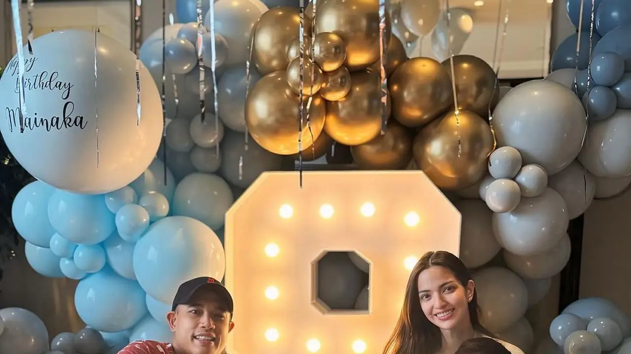 Potret Cantik Nia Ramadhani dengan Bare Face Rayakan Ultah Mainaka di Hongkong