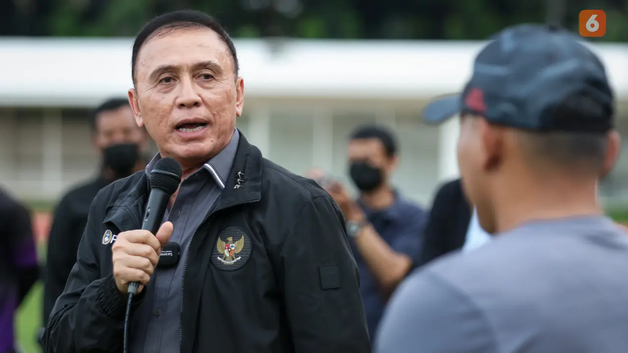 Foto: Disaksikan Langsung Ketua Umum PSSI, Timnas Wanita Indonesia Gelar Pertandingan Uji Coba Melawan Tim Putri Persib Bandung