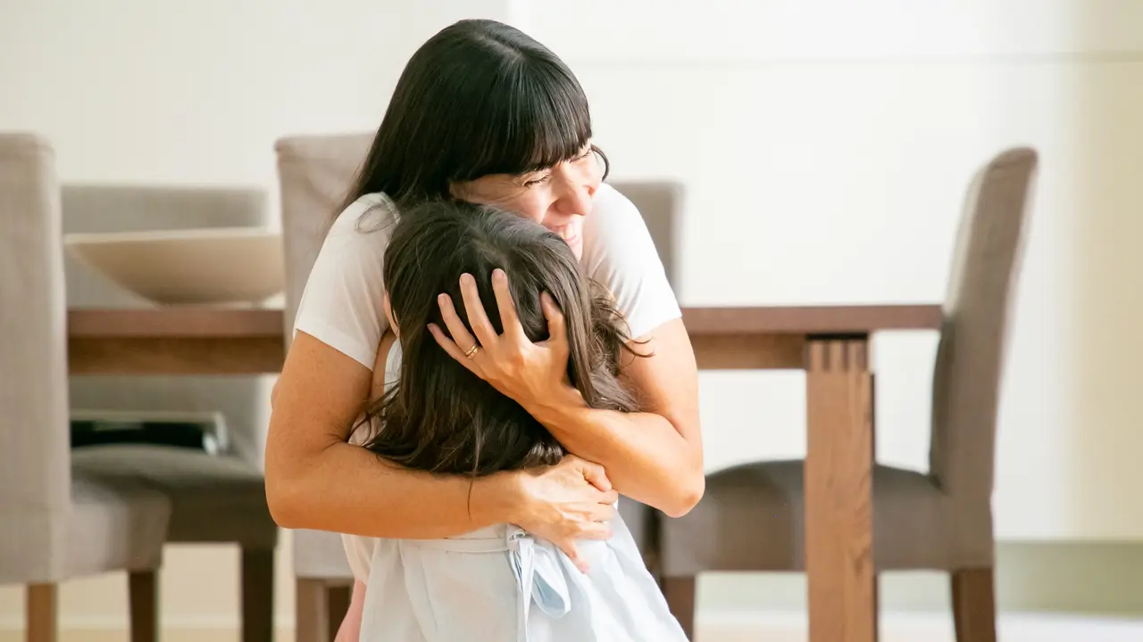 Penting bagi Orangtua untuk Meminta Maaf secara Tulus kepada Anak