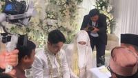 Maskawin Pernikahan Fiki Naki dan Tinandrose: Emas 4,9 Gram Hingga Berlian