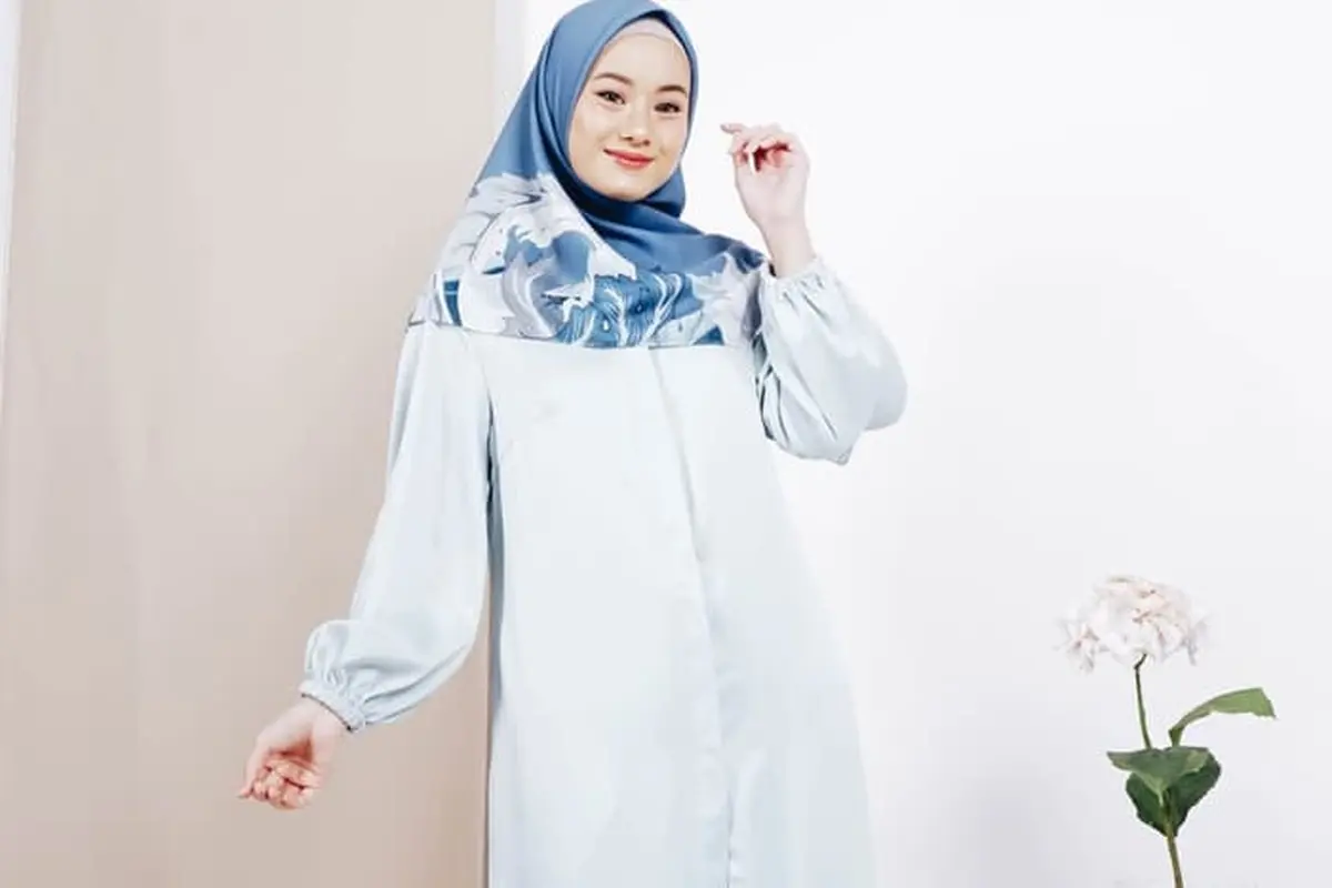 Dinda Hauw
