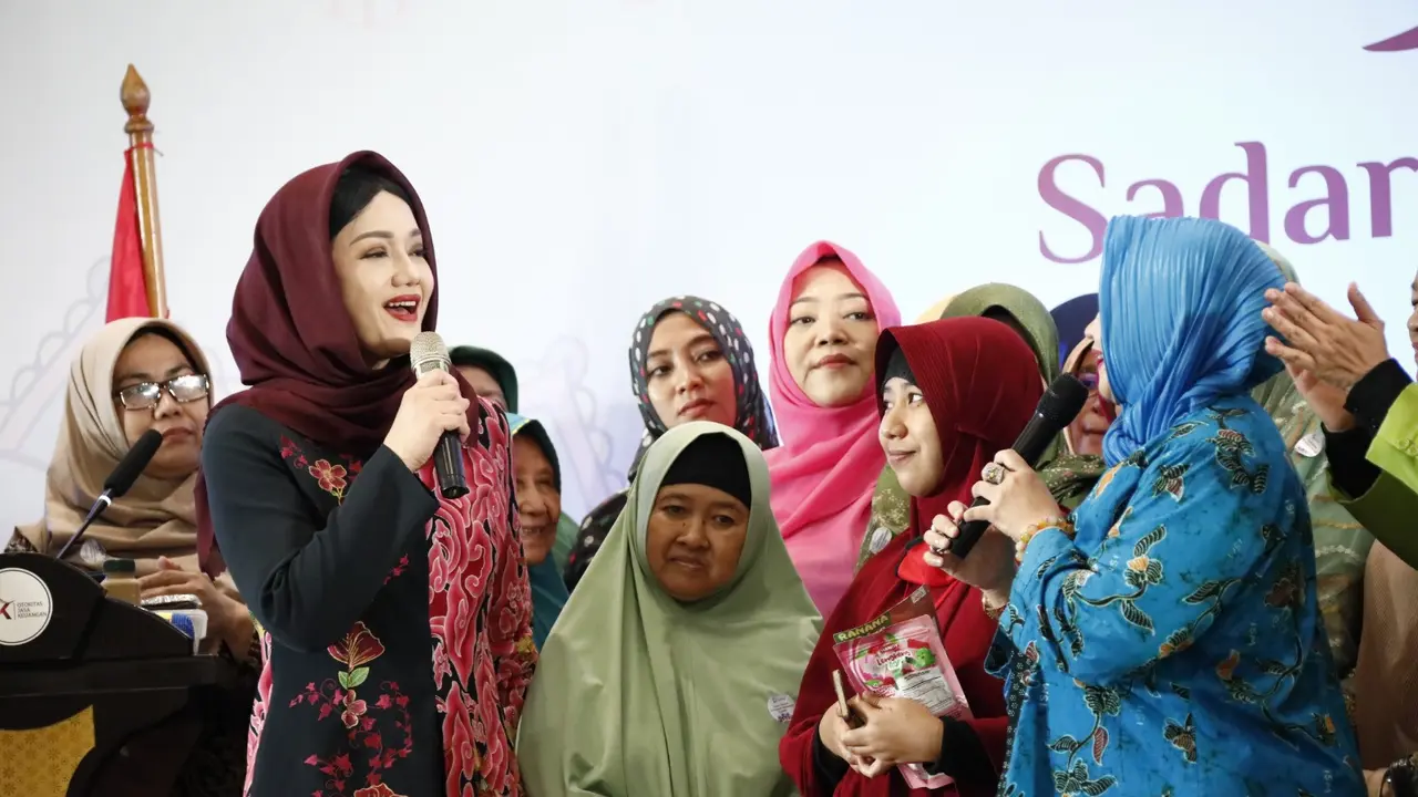 Otoritas Jasa Keuangan (OJK) terus memperkuat literasi keuangan syariah dengan mengoptimalisasi peran ibu sebagai duta literasi keuangan syariah