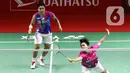 Pebulu tangkis ganda putri Indonesia, Apriyani Rahayu/Siti Fadia Silva Ramadhanti saat bertanding melawan Lee So Hee/Shin Seung Chan (Korea) pada Perempat Final Indonesia Masters 2022 di Istora Senayan, Jakarta, Jumat (10/6/2022). Apriyani/Siti Fadia unggul 15-21, 21-16 dan 21-16. (Liputan6.com/Helmi Fithriansyah)