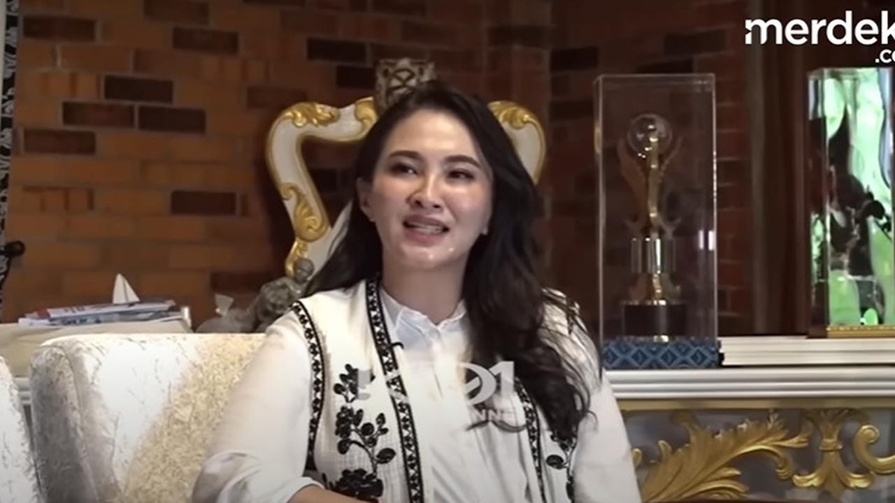 Mata Dedi Mulyadi Berkaca-kaca Mendengar Kisah Duka Gubernur Cantik Sherly Tjoanda Ditinggal Suami untuk Selamanya