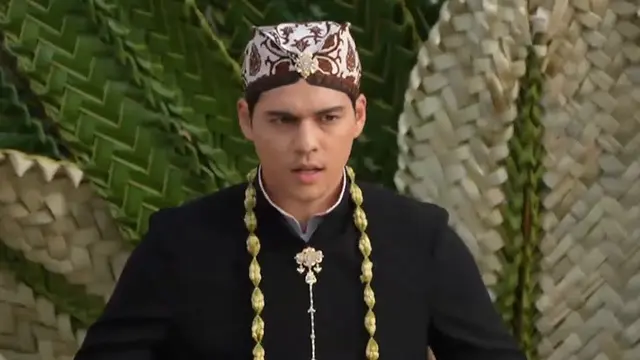 Gagahnya Maxime Bouttier Berbalut Beskap Jawa di Momen Akad Nikah