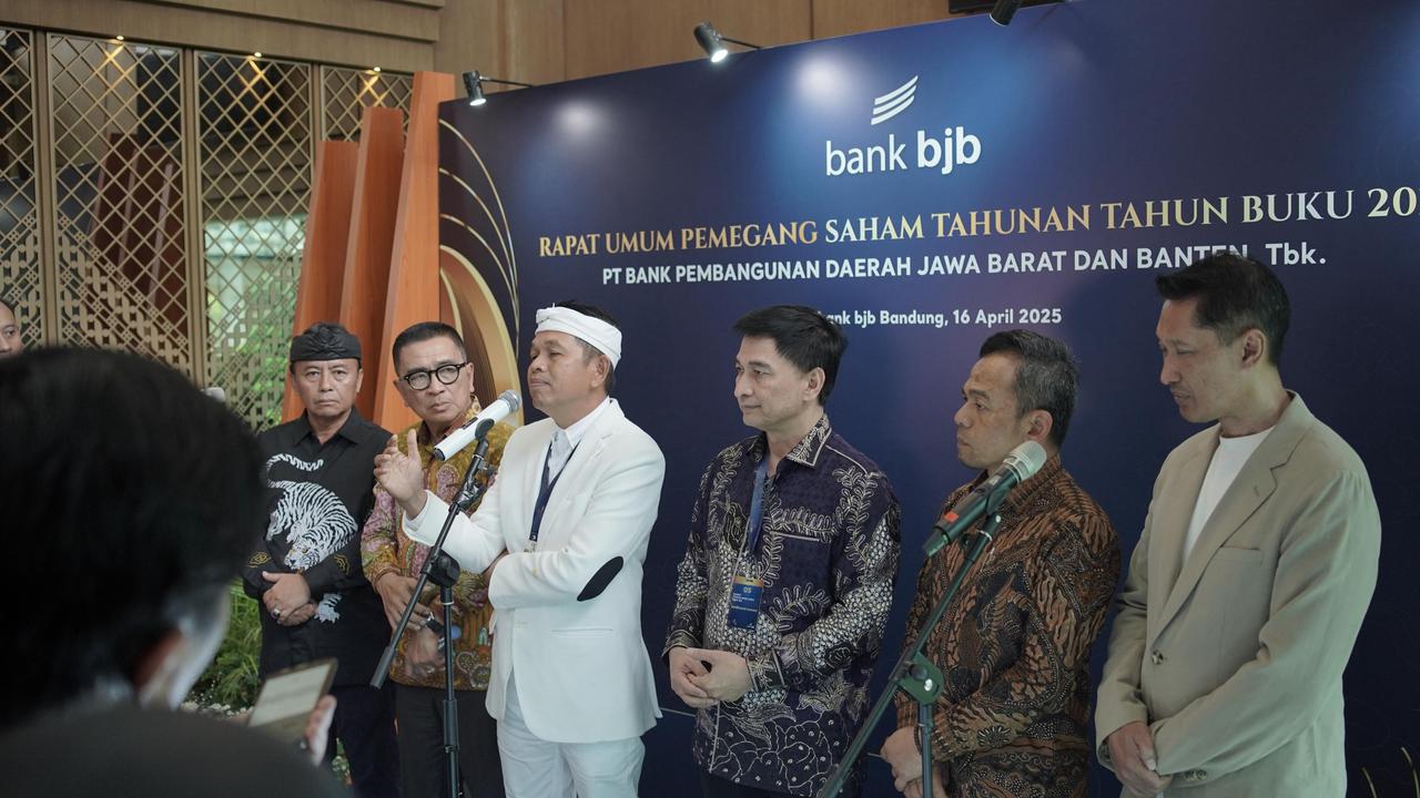 Gubernur Jawa Barat Dedi Mulyadi rombak total pejabat Bank BJB