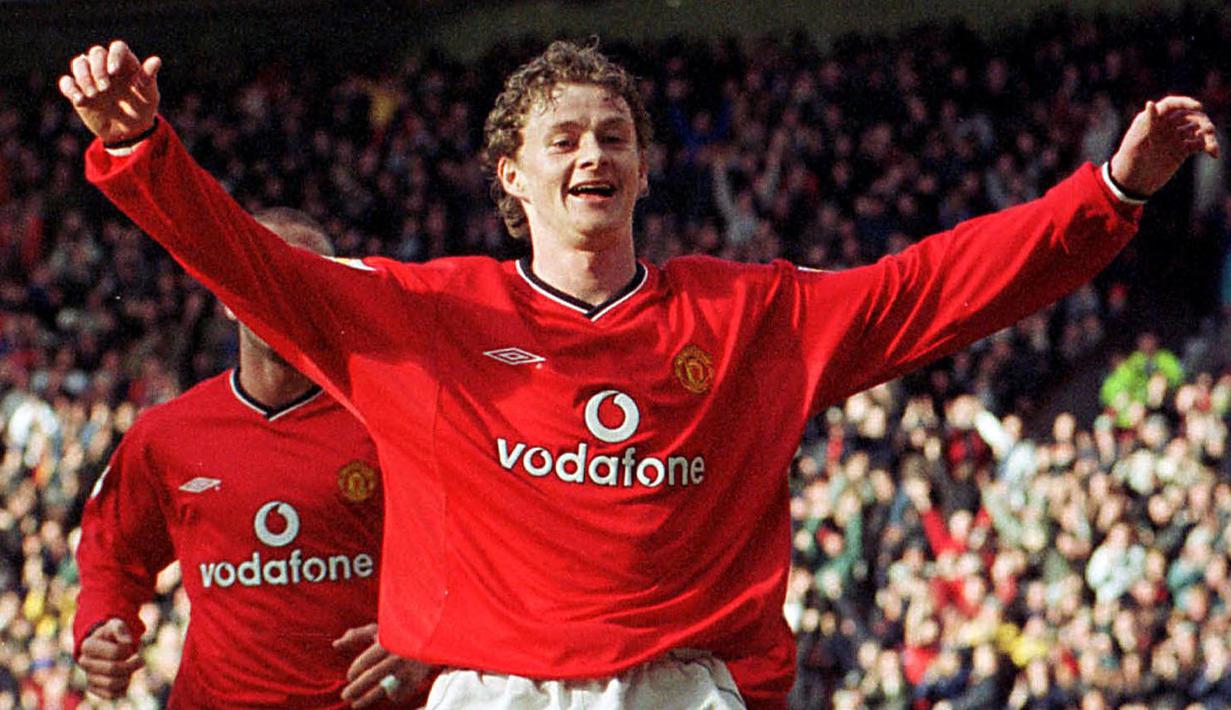 Manajer Manchester United, Ole Gunnar Solskjaer ternyata merupakan salah satu pencetak gol terbanyak Manchester United di Liga Cahmpions. Ia tercatat mampu menorehkan 19 gol dari 77 penampilannya. (AFP/Fotosports International/Robin Parker)
