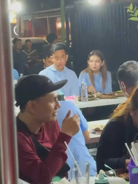 Baru 19 jam setelah diunggah (saat berita ini dibuat), potret Raffi temani calon wakil presiden pendamping Prabowo itu telah disukai 629 ribu lebih warganet. [Instagram/raffinagita1717]