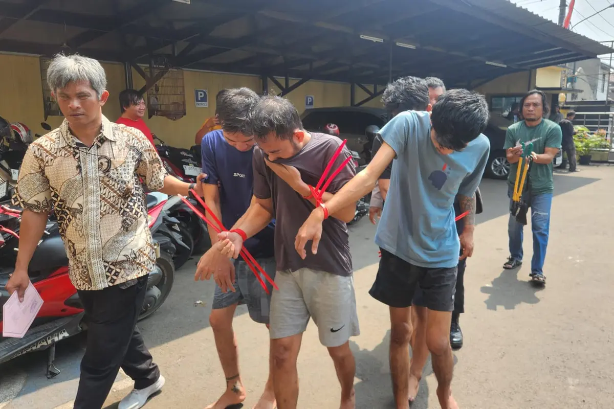 Polisi Tangkap Kawanan Pencurian Mobil Truk Sempat Hilangkan Sinyal GPS