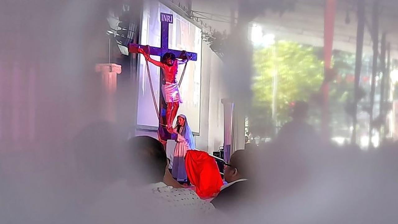 Jalan Salib Kreatif Katedral Jakarta: Pesan Mendalam 'Lux in Nihilo' di Jumat Agung 2026