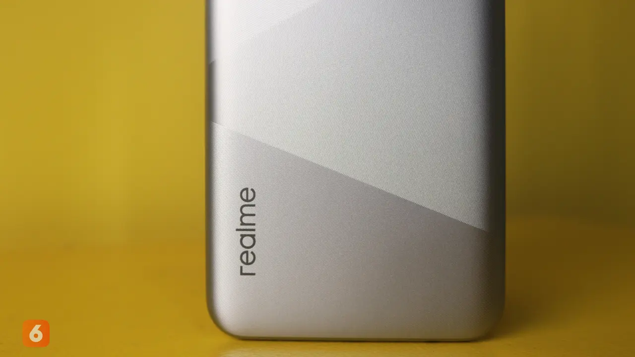 Realme C15