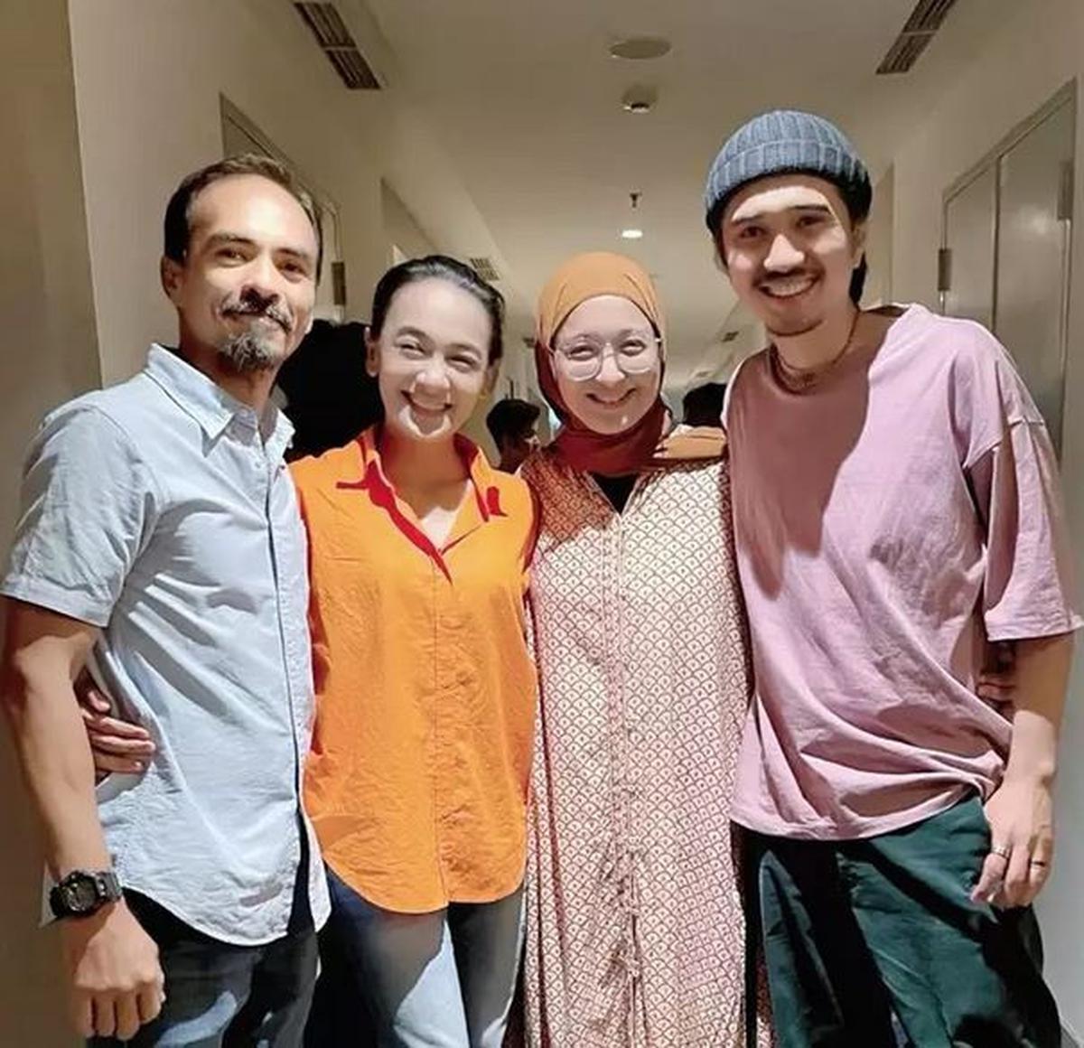 Kedekatan Tak Terduga, Artis dan Iparnya yang Selalu Kompak